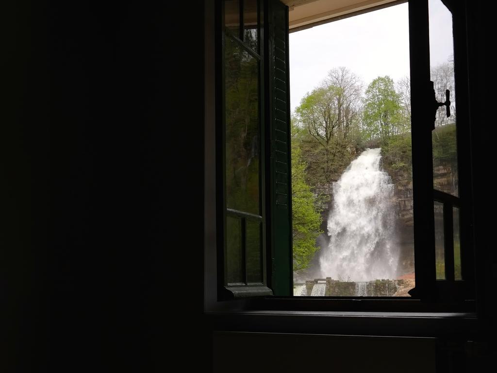 Au Moulin des Fées - Maison d'hôtes Cascades du Hérisson Bonlieu Quarto foto